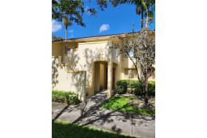 4775 Sw 62nd Ave 102, Davie