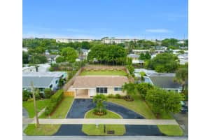 245 Sw 3rd St, Boca Raton