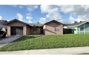 8205 Sw 12th St, North Lauderdale