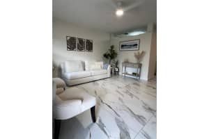 900 Sw 10th Terrace S20, Hallandale Beach