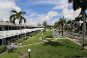 600 Layne Boulevard 119, Hallandale Beach