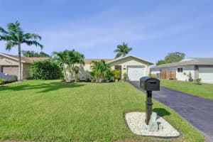 7003 Nw 95th Ter, Tamarac 7003 Nw 95th Ter, Tamarac