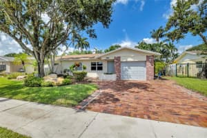 6741 Nw 22nd Ter, Fort Lauderdale