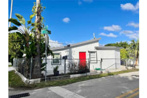 2201 Ne 135th Lane 2201, North Miami Beach