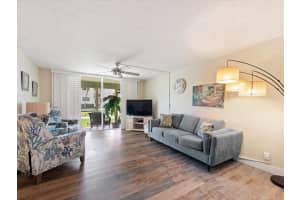 311 S Hollybrook Dr 104, Pembroke Pines 311 S Hollybrook Dr 104, Pembroke Pines