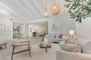 8569 Casa Del Lago, Boca Raton