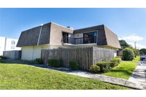 8204 Sw 23rd St D, North Lauderdale