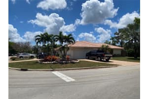 402 Nw 107th Ave, Coral Springs 402 Nw 107th Ave, Coral Springs