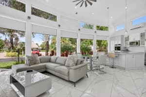 552 N Carol Pkwy 552, Margate 552 N Carol Pkwy 552, Margate