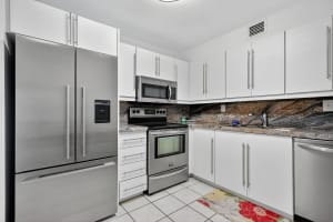 18151 Ne 31st Court 1709, Aventura