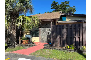 212 Briarwood Cir, Hollywood