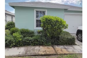 4322 Nw 1st Ter, Deerfield Beach