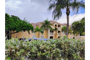 5590 Nw 61st St 801, Coconut Creek