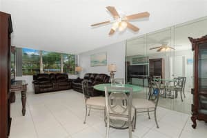 1300 Saint Charles Pl Pembroke Pines L20, Pembroke Pines