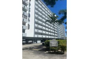 3703 Ne 166th St 1009, North Miami Beach 3703 Ne 166th St 1009, North Miami Beach