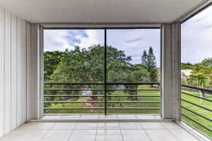 112 Royal Park Drive 3d, Oakland Park