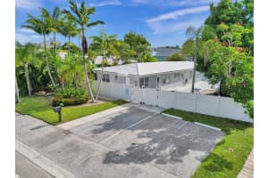 4422 Seagrape Dr 1, Lauderdale By The Sea