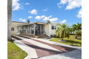 8560 Sw 20th St, Davie