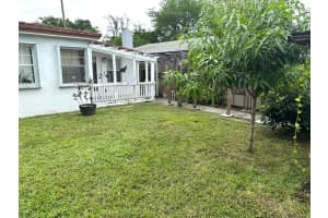 31 Sw 10th St 1, Dania Beach