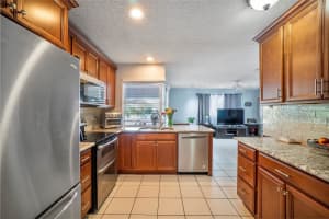 7940 Nw 8th St, Margate