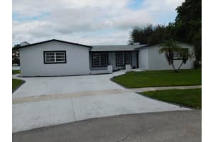 8671 Nw 19th Street, Pembroke Pines