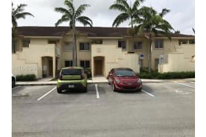 4785 Sw 62nd Avenue 202, Davie