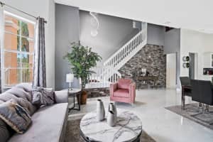 338 Nw 152nd Lane, Pembroke Pines