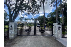 15810 N 83rd Lane, Loxahatchee