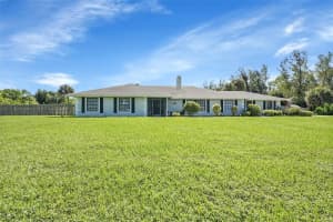 8606 Arrowhead Drive, Lake Worth