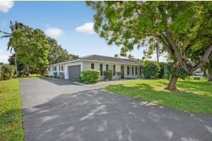 2421 Nw 114th Avenue, Coral Springs
