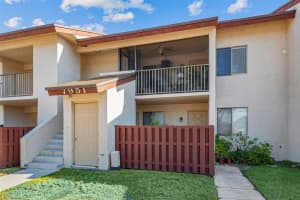 7951 Southgate Boulevard 10f, North Lauderdale
