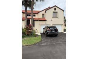 20 Via De Casas Sur 204, Boynton Beach