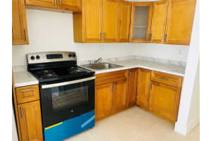 1775 Nw 55th Avenue, Lauderhill