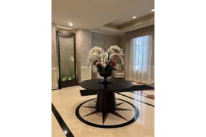 16102 Emerald Estates Drive 129, Weston