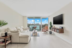 1200 West Avenue 604, Miami Beach