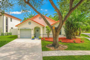 9801 Nw 5th Court, Plantation