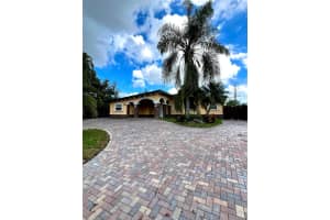 6624 Osborne Dr, Lake Worth