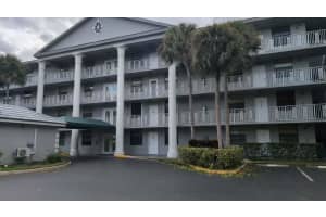 1506 Whitehall Drive 203, Davie