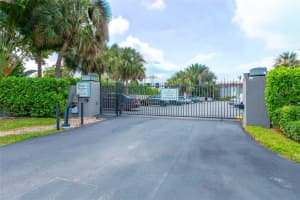 1775 N Andrews Square 210w, Fort Lauderdale