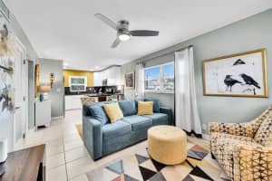 1581 Ne 34th Ct 215, Oakland Park