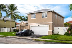 4060 Sw 70th Ter, Davie 4060 Sw 70th Ter, Davie