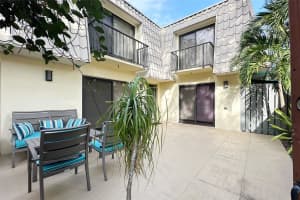 1700 Embassy Dr 504, West Palm Beach 1700 Embassy Dr 504, West Palm Beach