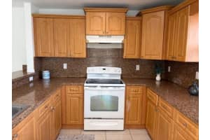 2242 Thomas St, Hollywood