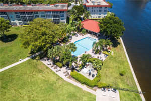 3150 Ne 48th Court 410, Lighthouse Point