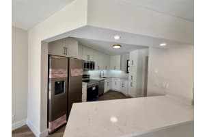 5851 Camino Del Sol 204, Boca Raton