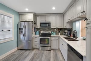 1030 Nw 107th Avenue 1030, Pembroke Pines