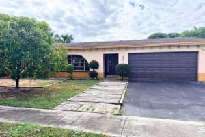 8800 Nw 3 Street, Pembroke Pines 8800 Nw 3 Street, Pembroke Pines