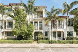 11303 Sw 15th St, Pembroke Pines