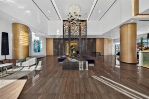 17301 Biscayne Boulevard 506, Aventura