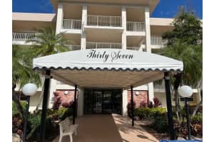 3351 S Palm Aire Dr 205, Pompano Beach